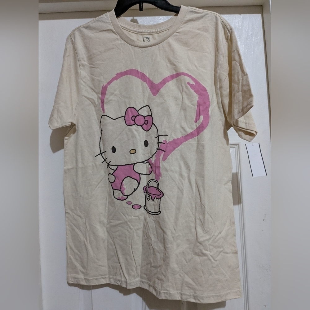 Sanrio Hello Kitty T-shirt NWT Medium